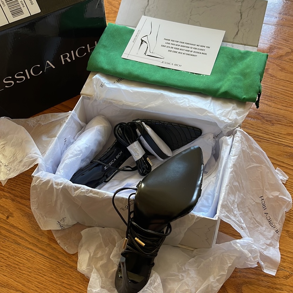 COPY - Black Heels - jessica rich - Picture 5 of 6